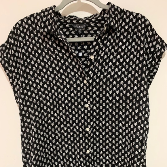 Lucky Brand Tops - Lucky Brand Black printed blouse new without Tag